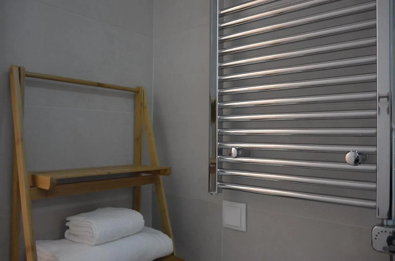 Exotic Fusion Double Suite Lisbon 0*,  Portugal