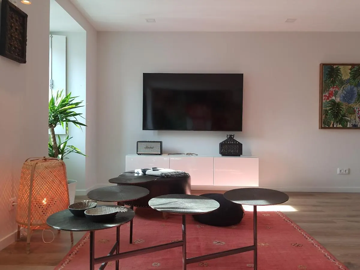 Exotic Fusion Double Suite Lisbon Apartment