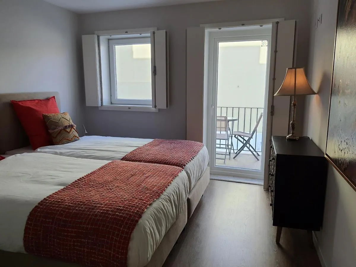 Exotic Fusion Double Suite Lisbon 0*,